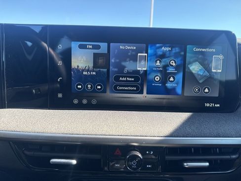 Used 2026 Nissan Kicks S image 40