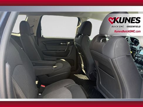 Used 2015 Chevrolet Traverse LT w/ Style and Technology Package FWD image 44