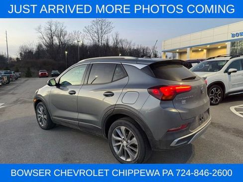 Used 2022 Buick Encore GX Essence w/ Experience Buick Package image 5