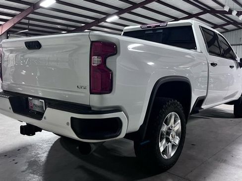 Used 2021 Chevrolet Silverado 2500 LTZ w/ LTZ Premium Texas Edition image 2
