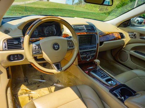 Used 2007 Jaguar XK Convertible RWD image 12