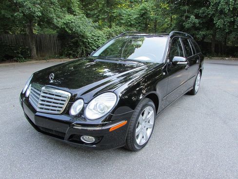 Used 2008 Mercedes-Benz E 350 4MATIC Wagon image 1
