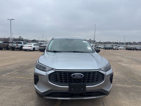 Used 2023 Ford Escape Active image 3