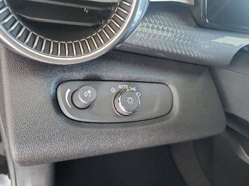 New 2026 Chevrolet Trax ACTIV w/ Driver Confidence Package FWD image 38