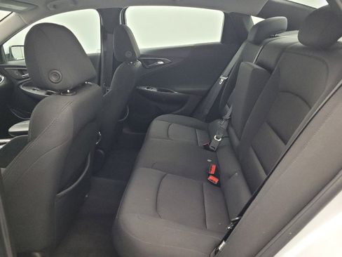 Used 2021 Chevrolet Malibu LT FWD image 18