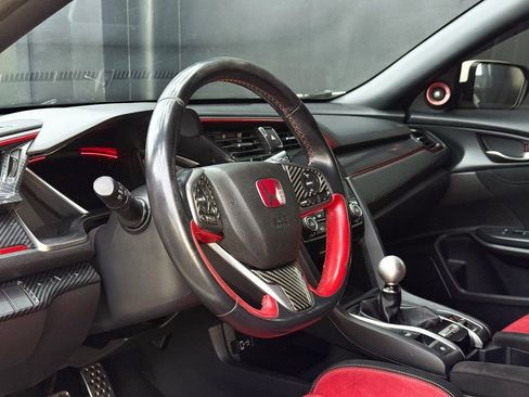 Used 2019 Honda Civic Type R image 16