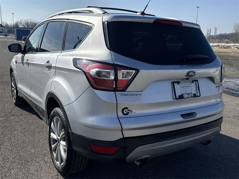 Used 2017 Ford Escape Titanium image 6