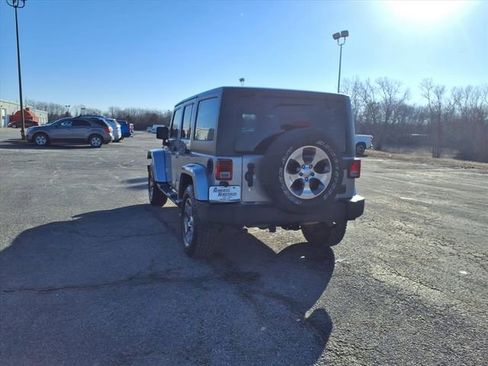 Used 2018 Jeep Wrangler Unlimited Sahara image 25