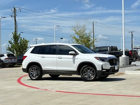 Used 2023 Honda Passport EX-L image 5
