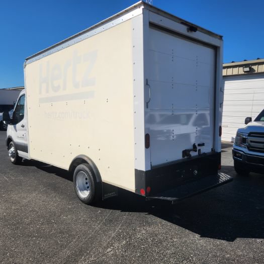 Used 2022 Ford Transit 350 DRW RWD image 5