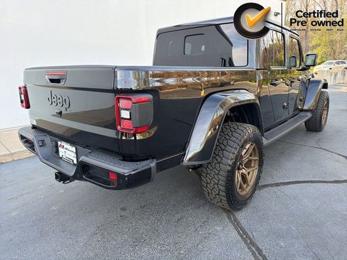 Certified 2022 Jeep Gladiator Overland AWD/4WD image 12
