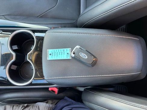 Used 2016 Ford Fusion Titanium image 33
