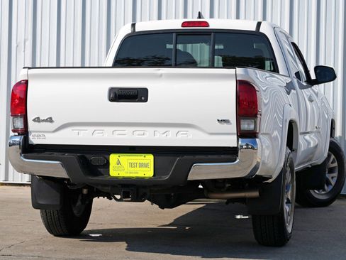 Used 2019 Toyota Tacoma SR5 image 4