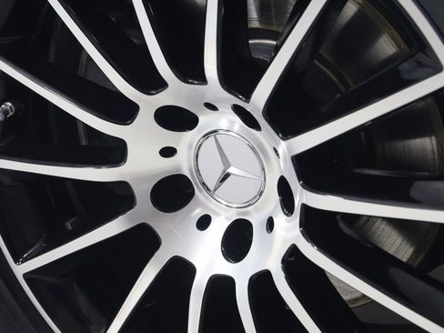 Used 2022 Mercedes-Benz G 550 image 17