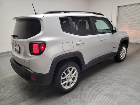 Used 2020 Jeep Renegade Latitude AWD/4WD image 9