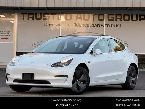 Used 2019 Tesla Model 3 Standard Range Plus RWD image 1