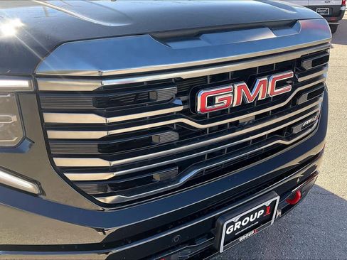 Used 2024 GMC Sierra 1500 AT4 w/ AT4 Premium Package image 28