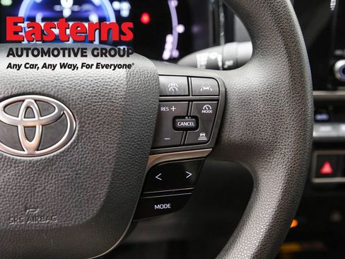 Used 2025 Toyota Camry LE FWD image 16