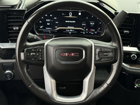 Used 2022 GMC Sierra 1500 Elevation image 12