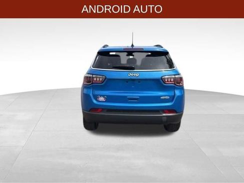 Used 2018 Jeep Compass Latitude w/ Popular Equipment Group AWD/4WD image 6