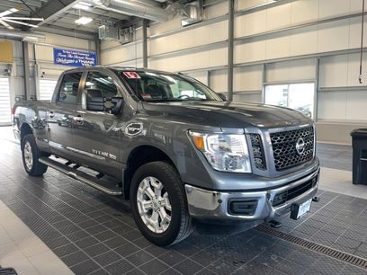 Used 2019 Nissan Titan SV w/ SV Convenience Package