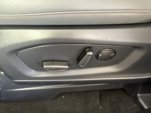 New 2026 Ford Explorer Active RWD image 17