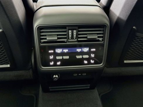 New 2026 Porsche Cayenne Coupe AWD/4WD image 27