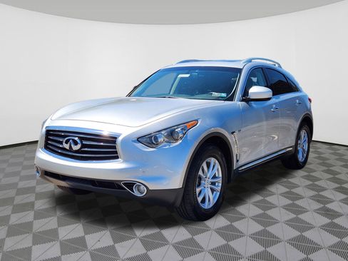 Used 2014 INFINITI QX70 AWD w/ Premium Package image 2