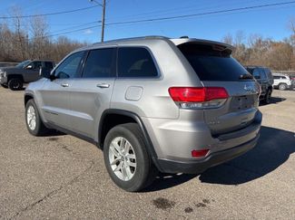 Used 2018 Jeep Grand Cherokee Laredo video 3