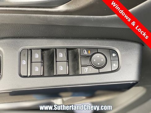 Used 2024 Nissan Pathfinder SV image 15