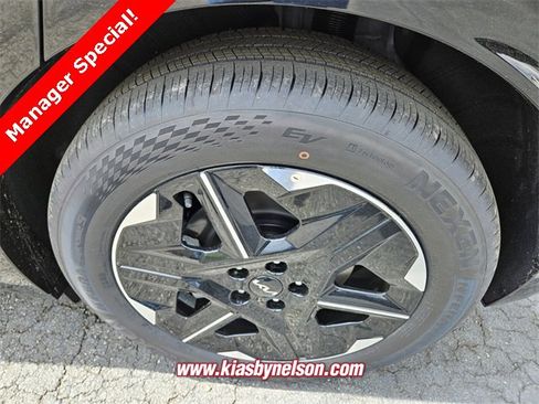 New 2025 Kia EV6 Wind image 9