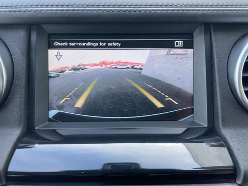 Used 2016 Land Rover LR4 HSE LUX image 28