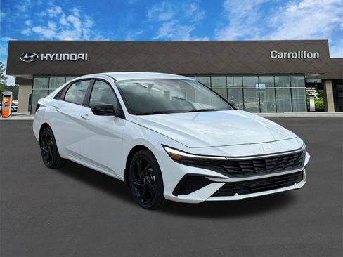 New 2026 Hyundai Elantra SEL Sport FWD image 4