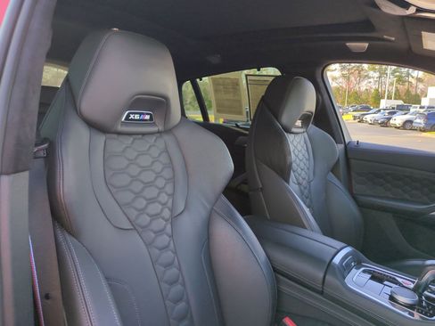 Used 2025 BMW X6 M Competition w/ Executive Package image 34