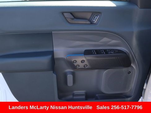 Used 2025 Ford Maverick Lobo image 22