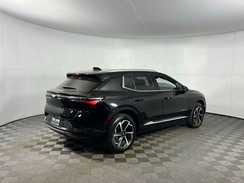 Used 2024 Chevrolet Equinox EV LT image 7