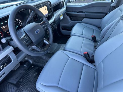 New 2026 Ford F550 4x4 Supercab Super Duty image 9
