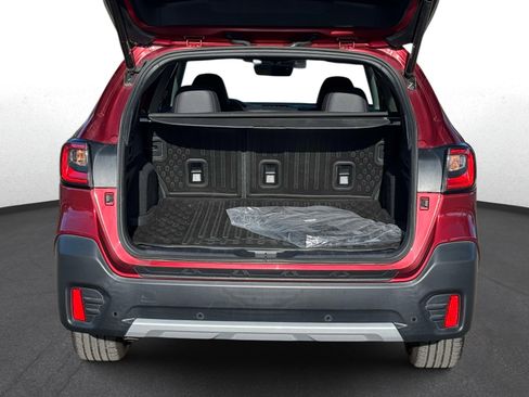 Used 2022 Subaru Outback Limited image 11