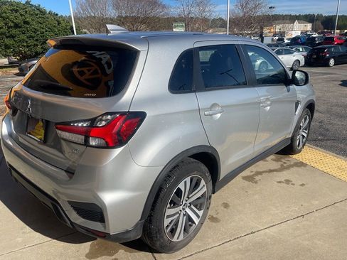 Used 2025 Mitsubishi Outlander Sport SE AWD/4WD image 4