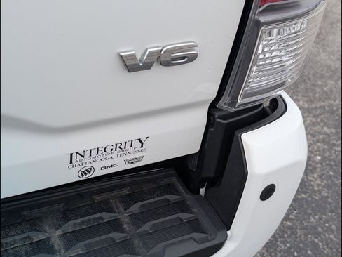 Used 2023 Toyota Tacoma TRD Sport w/ Advanced Technology Package AWD/4WD image 19