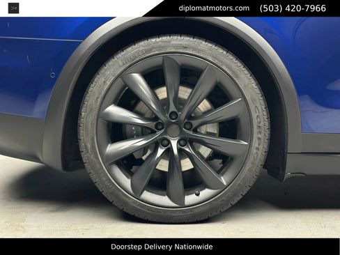 Used 2018 Tesla Model X 100D image 36