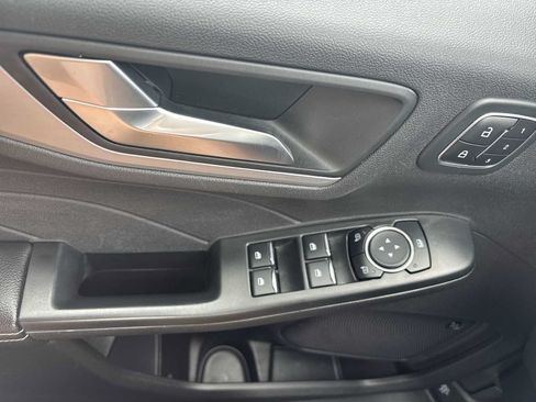 Used 2023 Ford Escape Platinum w/ Premium Technology Package AWD/4WD image 24