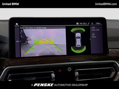 Used 2024 BMW X4 xDrive30i w/ Premium Package AWD/4WD image 9