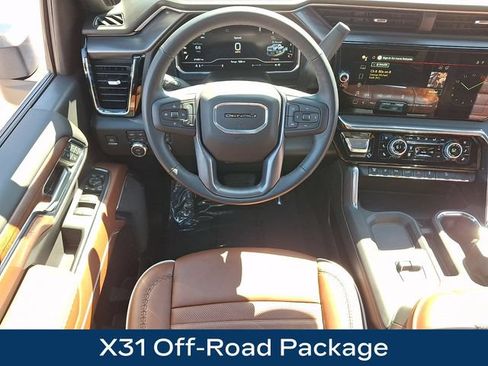 Used 2024 GMC Sierra 2500 Denali Ultimate AWD/4WD image 3