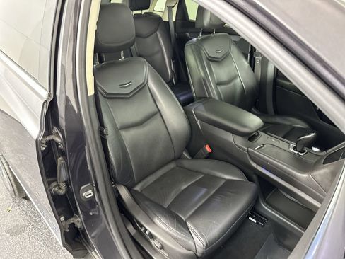 Used 2017 Cadillac XT5 Luxury w/ Driver Awareness Package image 27