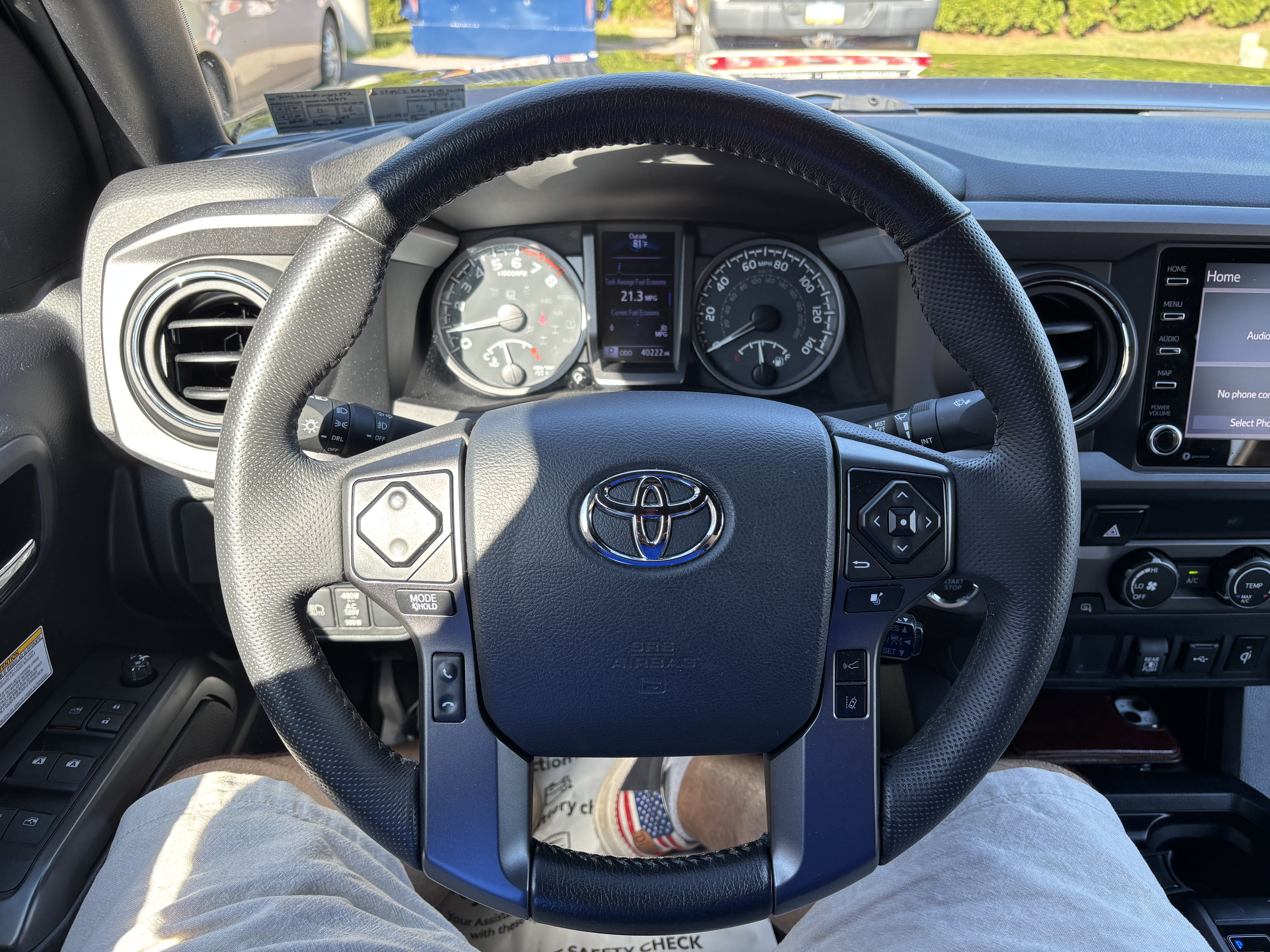 Used 2020 Toyota Tacoma TRD Off-Road AWD/4WD image 17