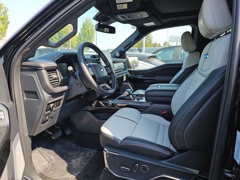 New 2025 Ford F150 Lightning Platinum image 7