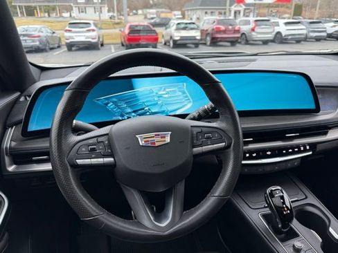 Used 2024 Cadillac XT4 Sport image 26