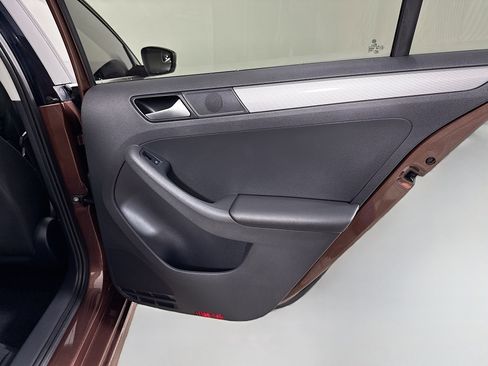 Used 2017 Volkswagen Jetta S image 26