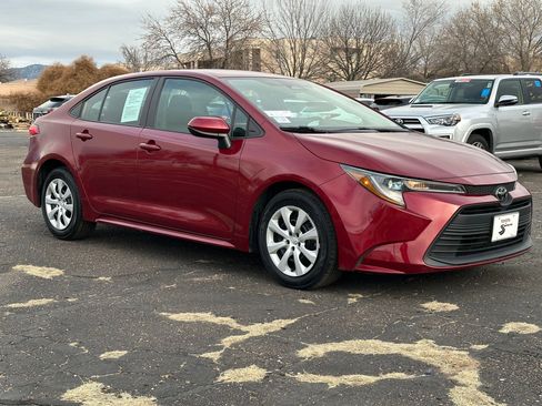 Used 2024 Toyota Corolla LE image 6